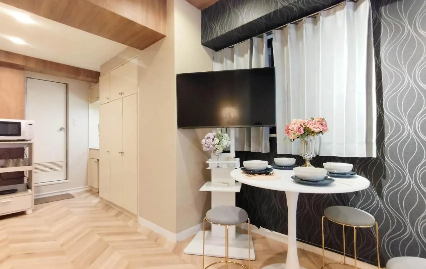 Appartamento 新宿 シングルルーム 複数ベッド、キッチン、ダイニングテーブル完備、短期、中期滞在に最適。 Tokyo